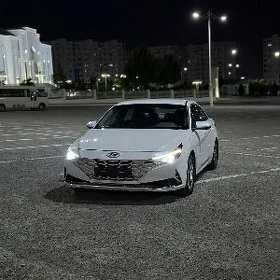Hyundai Elantra 2021