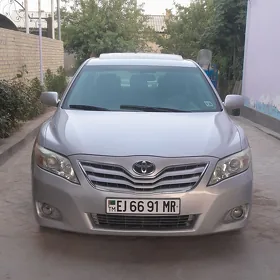 Toyota Camry 2011