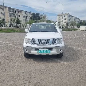 Nissan Navara 2012