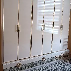 şkaf