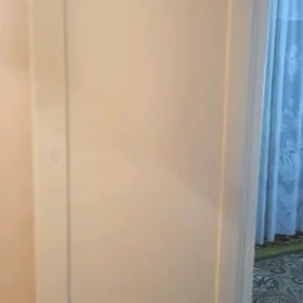 Двери российские продам 3 шт.