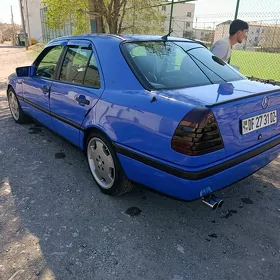 Mercedes-Benz E500 1995