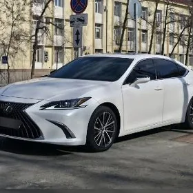 Lexus ES 350 2022