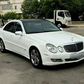 Mercedes-Benz 500E 2004