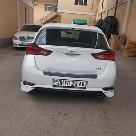 Toyota Corolla Hatchback 2018