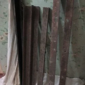 уголки