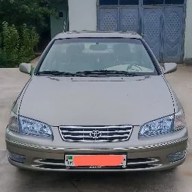 Toyota Camry 2000