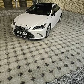 Lexus ES 350 2021