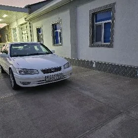Toyota Camry 2001