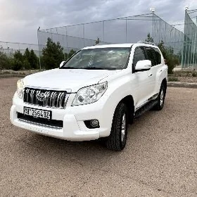 Toyota Land Cruiser Prado 2011