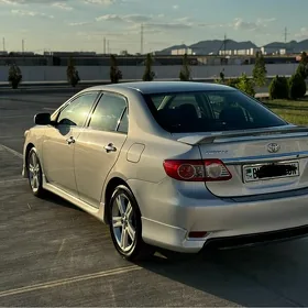 Toyota Corolla 2013