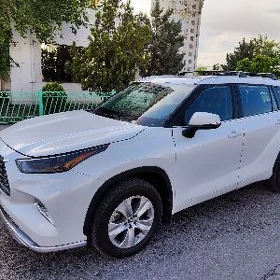 Toyota Highlander 2022