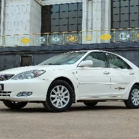 Toyota Camry 2004