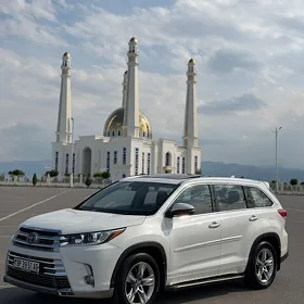 Toyota Highlander 2018