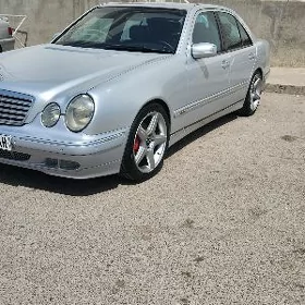 Mercedes-Benz E430 2000