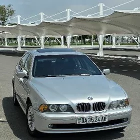 BMW E39 2003