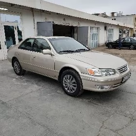 Toyota Camry 2001