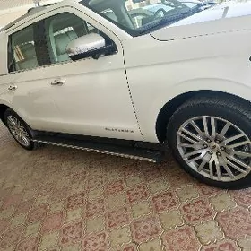 Ford Expedition 2023