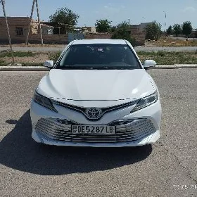 Toyota Camry 2020