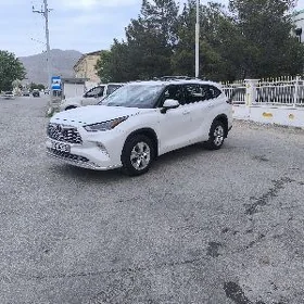 Toyota Highlander 2022