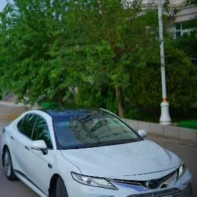 Toyota Camry 2020