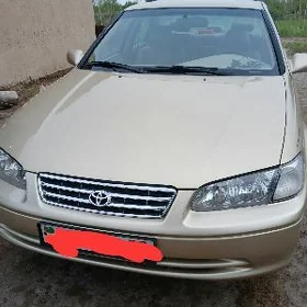 Toyota Camry 1997