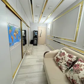 10 МКР 4/3 ЭТАЖ 3 КОМ 72m2️️️