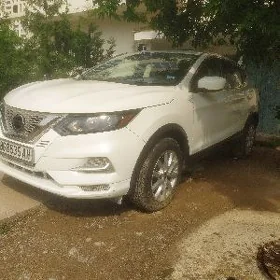 Nissan Rogue Sport 2021