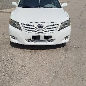 Toyota Camry 2010