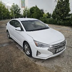 Hyundai Elantra 2020