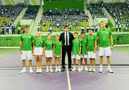 Eziz Döwletow Türkmenistanyň Tennis federasiýasynyň başlygy wezipesine gaýtadan saýlandy