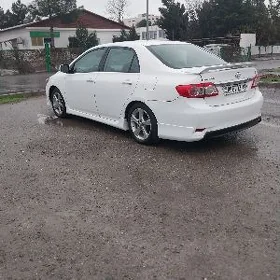 Toyota Corolla 2013
