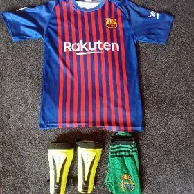 Futbol üçin çaga eşigi