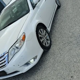Toyota Avalon 2012