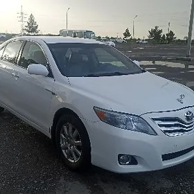 Toyota Camry 2011