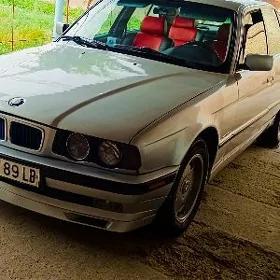 BMW 525 1992