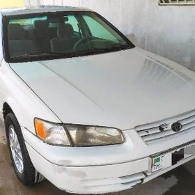 Toyota Camry 1998