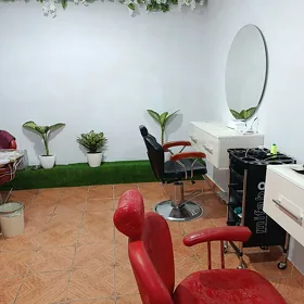 SALON