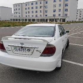 Toyota Camry 2004