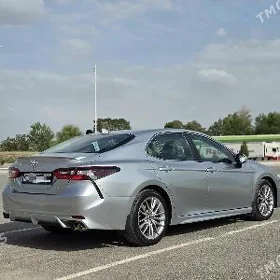 Toyota Camry 2022
