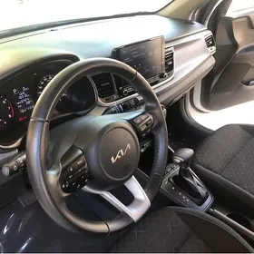 Kia Rio 2023