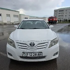 Toyota Camry 2011