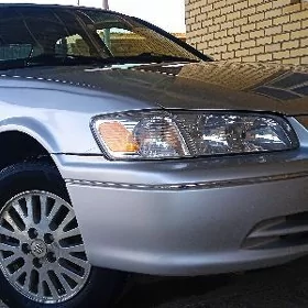Toyota Camry 2000