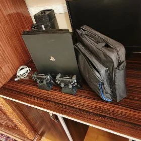 PS4 pro 1 terebayt