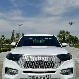 Ford Explorer 2023