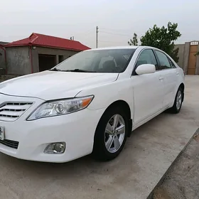 Toyota Camry 2010