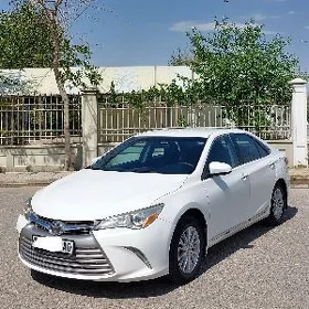 Toyota Camry 2017