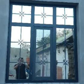 Alýumin Aýna Gapy 