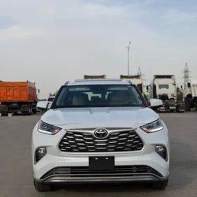 Toyota Highlander 2022