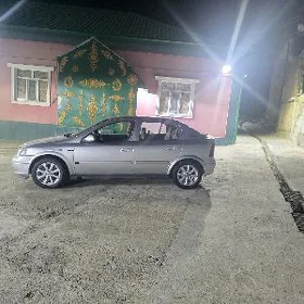 Opel Astra 2001